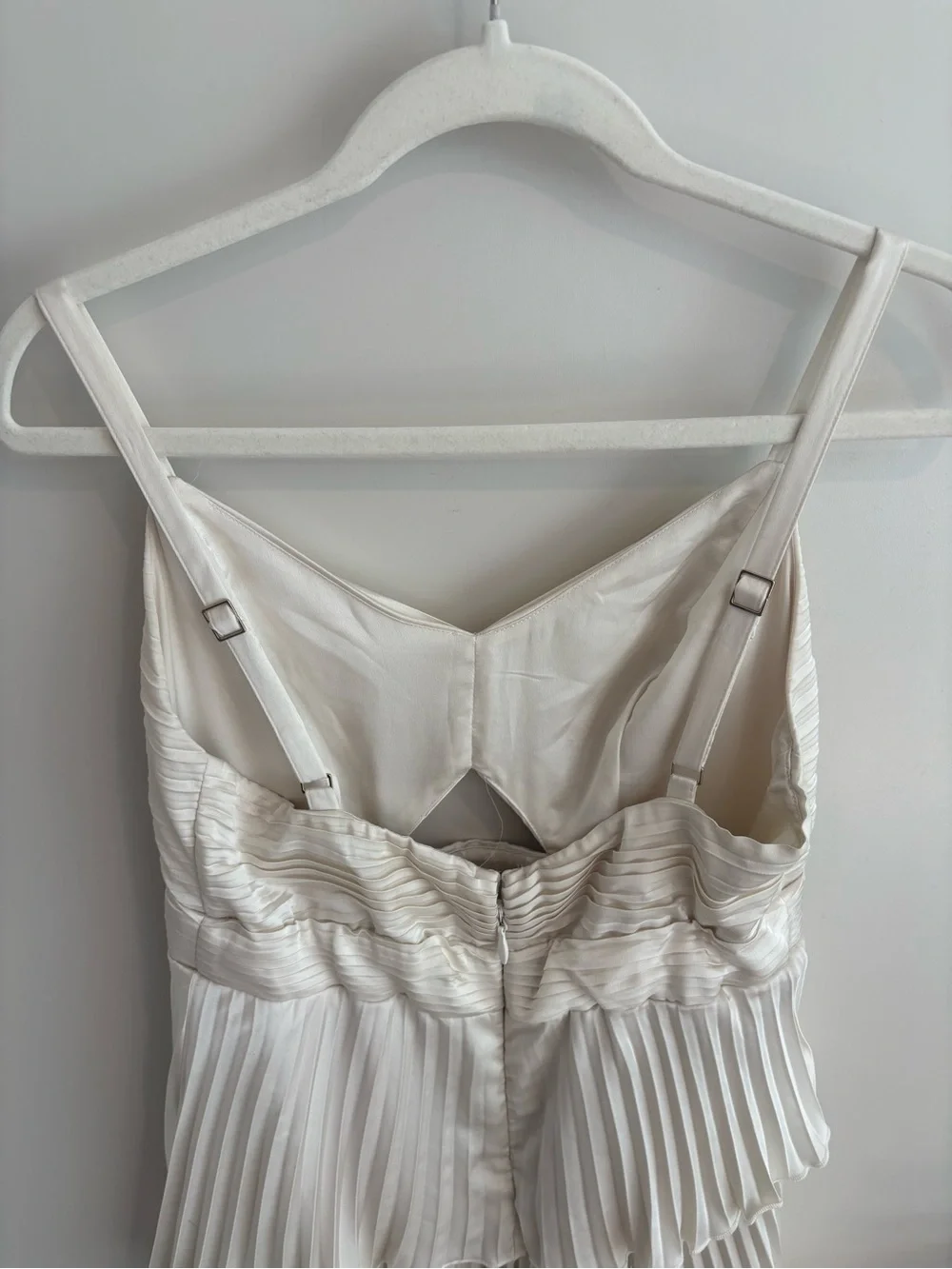 Abercrombie & Fitch Giselle Cream Pleated Tiered Maxi Dress Asymmetric Layers M